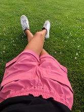 Load image into Gallery viewer, Short Sport-Chic Strawberry
