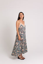 Lade das Bild in den Galerie-Viewer, GLORIA Dress Butterfly
